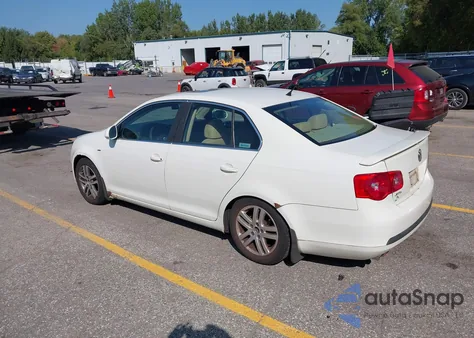 2007 Volkswagen Jetta Wolfsburg Edition from USA, damaged, VIN 3VWEF81K87M085631